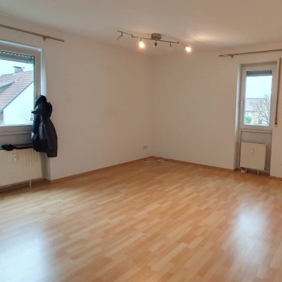 !! VERMIETUNG !!  4 Zimmer Wohnung mit 2 TG Stellplätzen